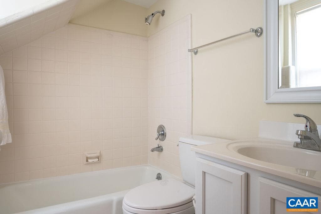 907 Cottage Ln photo 27