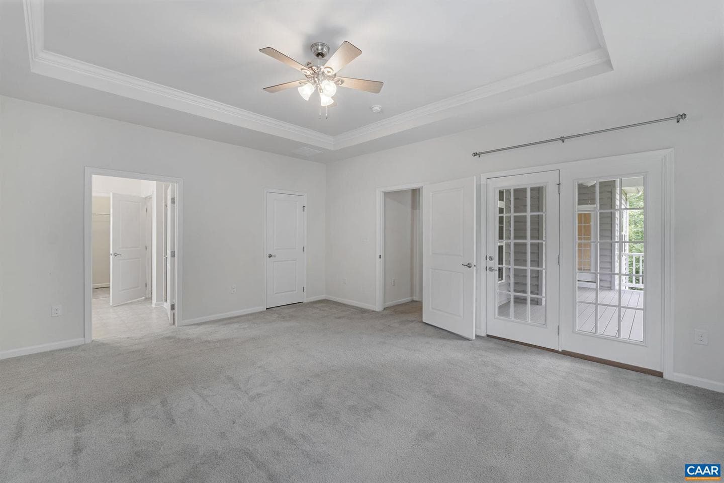 281 Manor Blvd photo 10