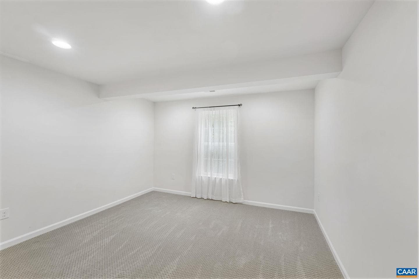 281 Manor Blvd photo 25