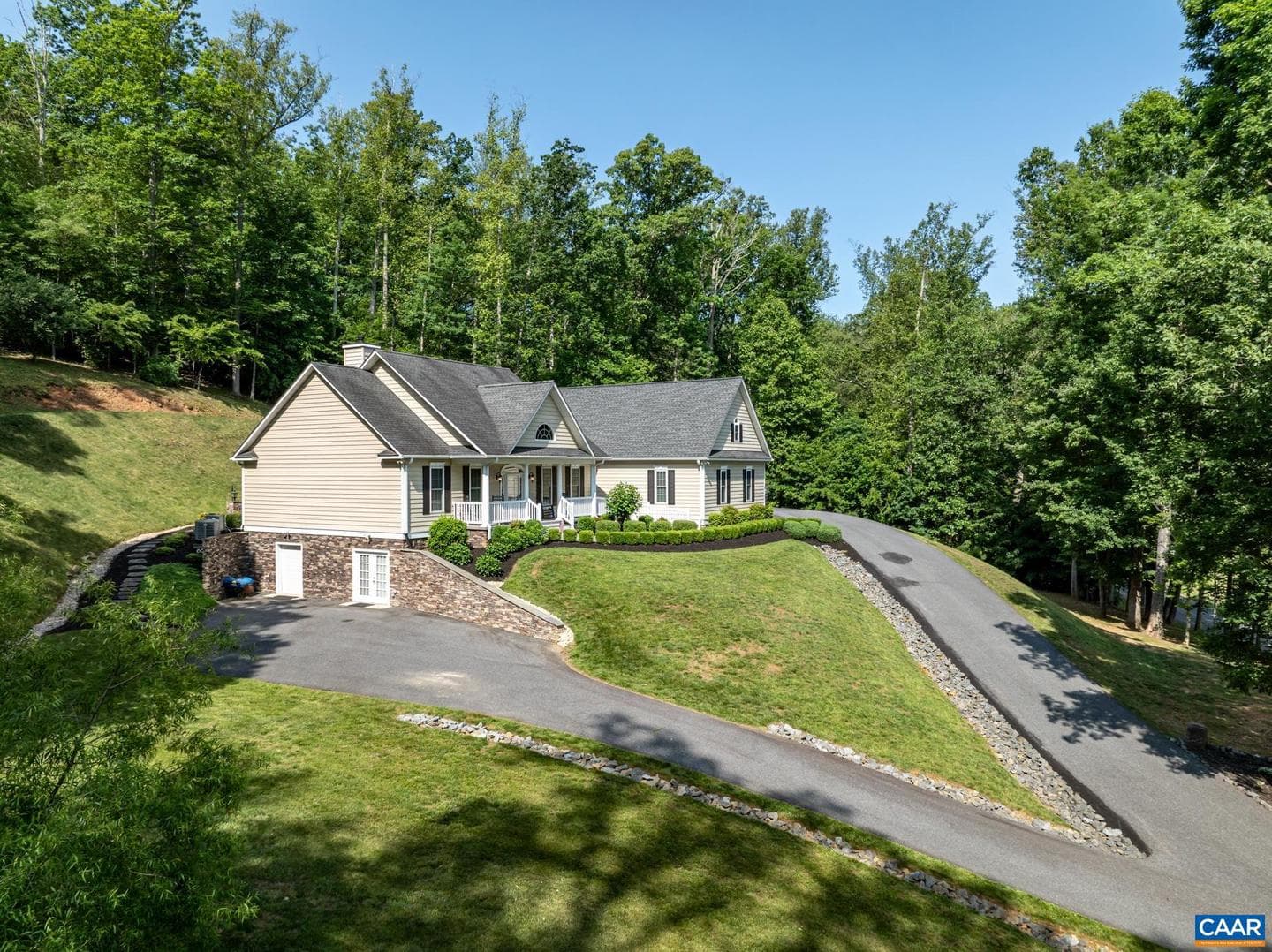 4175 Edge Valley Rd photo 11
