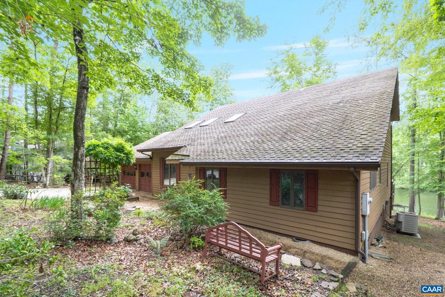 19 Piedmont Ln photo 3