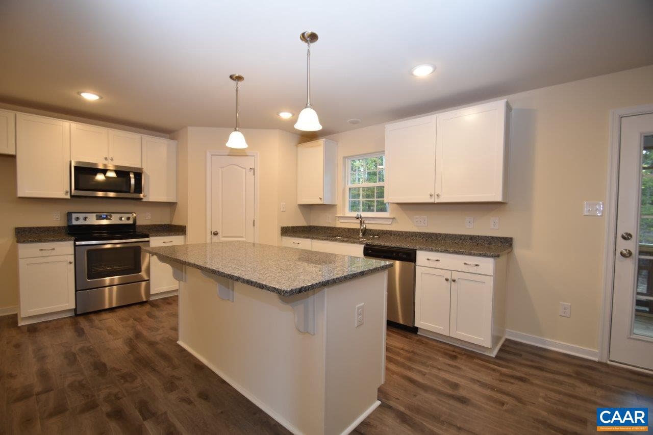 251 Porkchop Ct photo 6