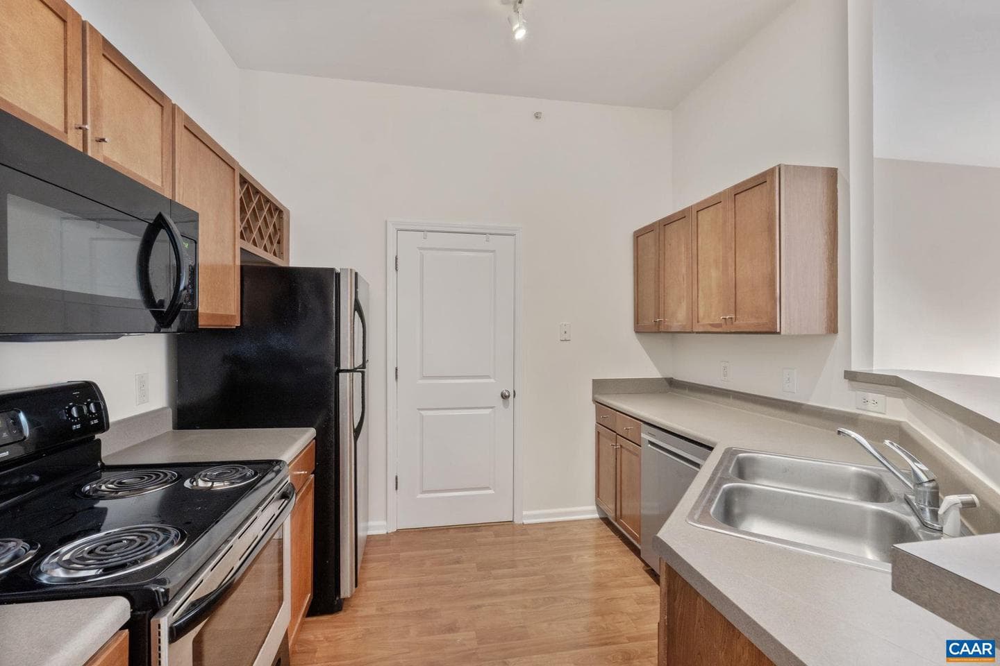 765 Walker Sq #4b photo 9