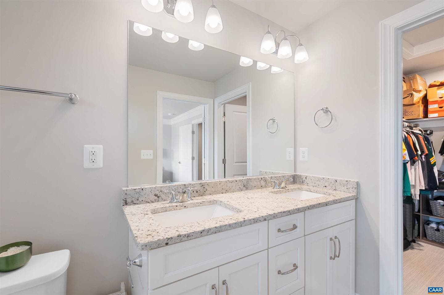 785 Park Ridge Dr photo 28