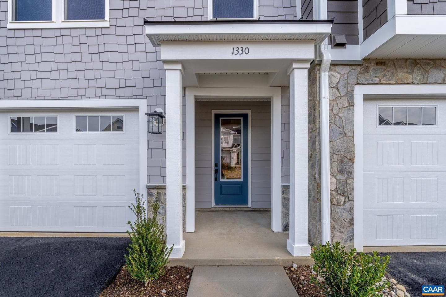 4040 Talen Ln photo 3