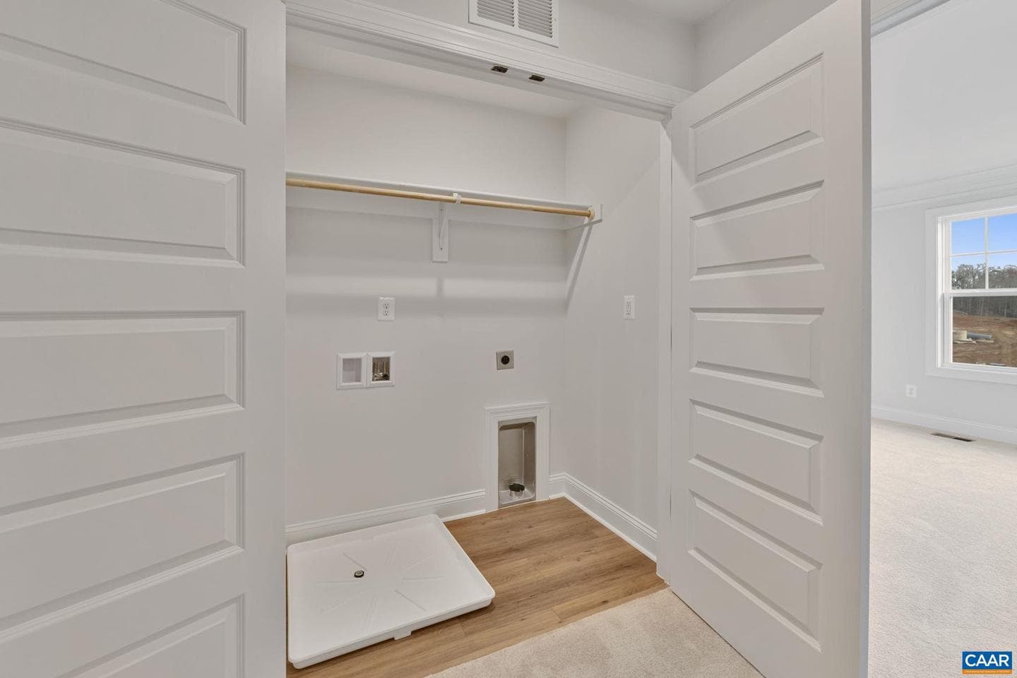 4040 Talen Ln photo 35
