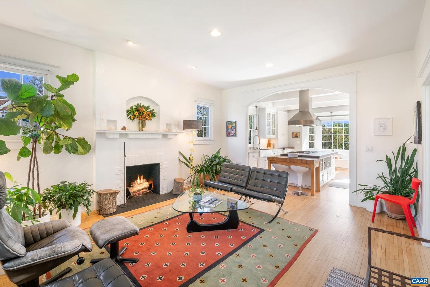 674 Evergreen Ave photo 11