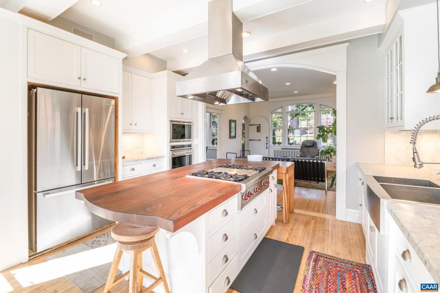 674 Evergreen Ave photo 13