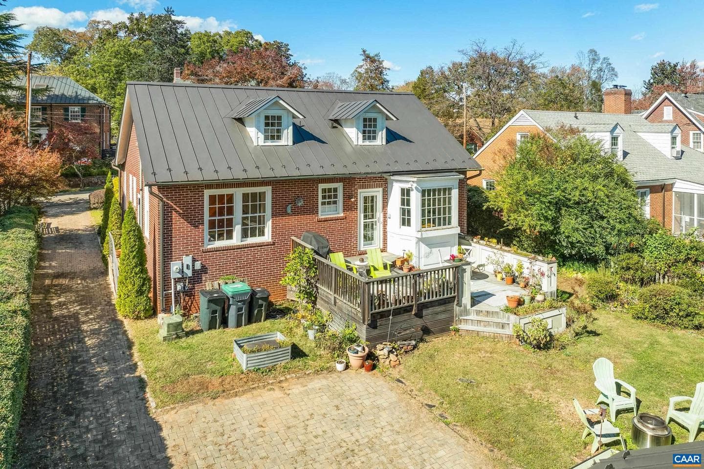 674 Evergreen Ave photo 39