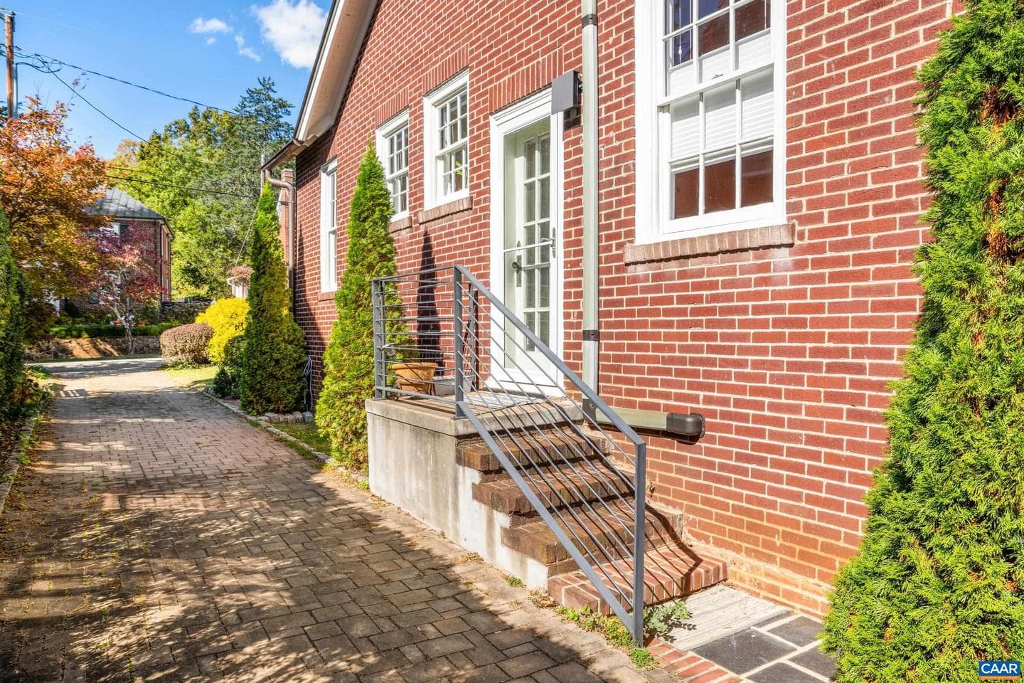 674 Evergreen Ave photo 42