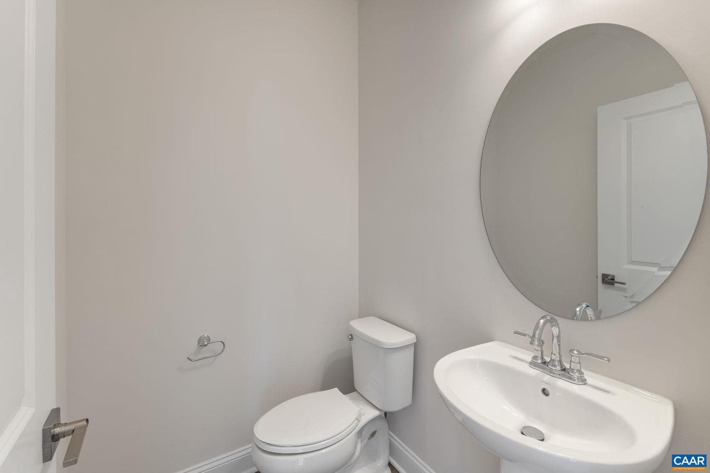 4044 Talen Ln photo 15