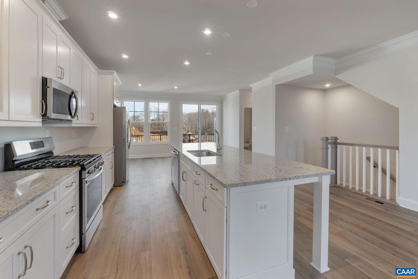 4044 Talen Ln photo 18
