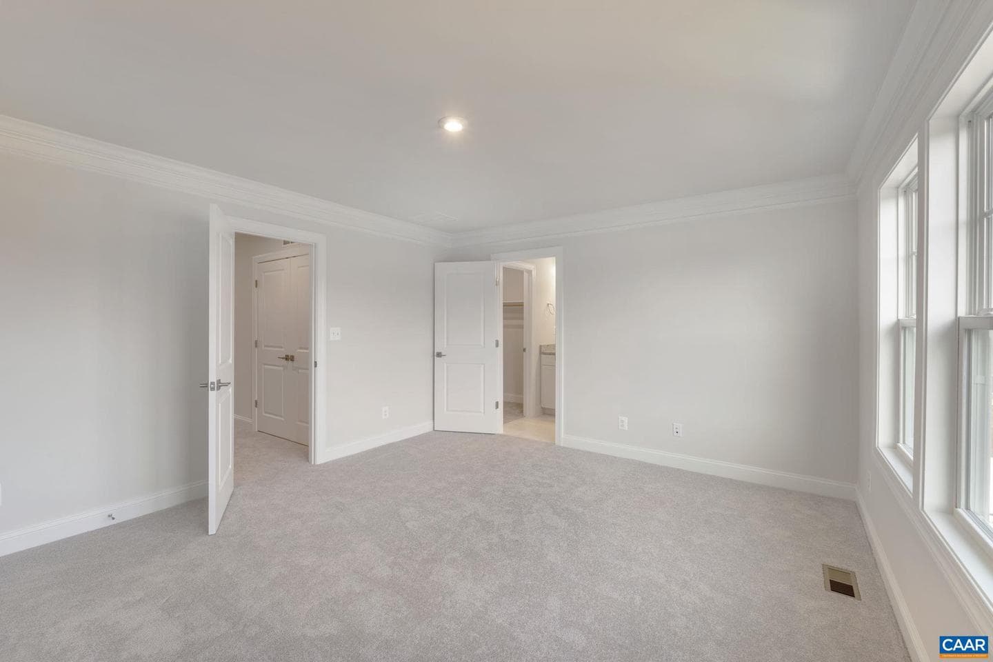 4044 Talen Ln photo 26