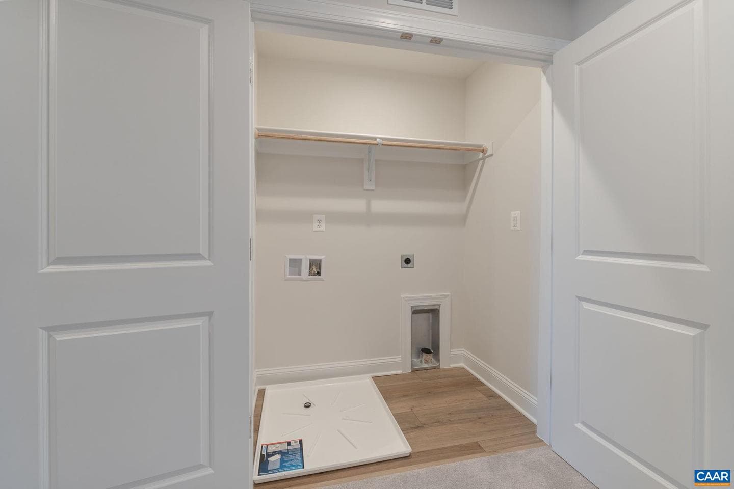 4044 Talen Ln photo 29