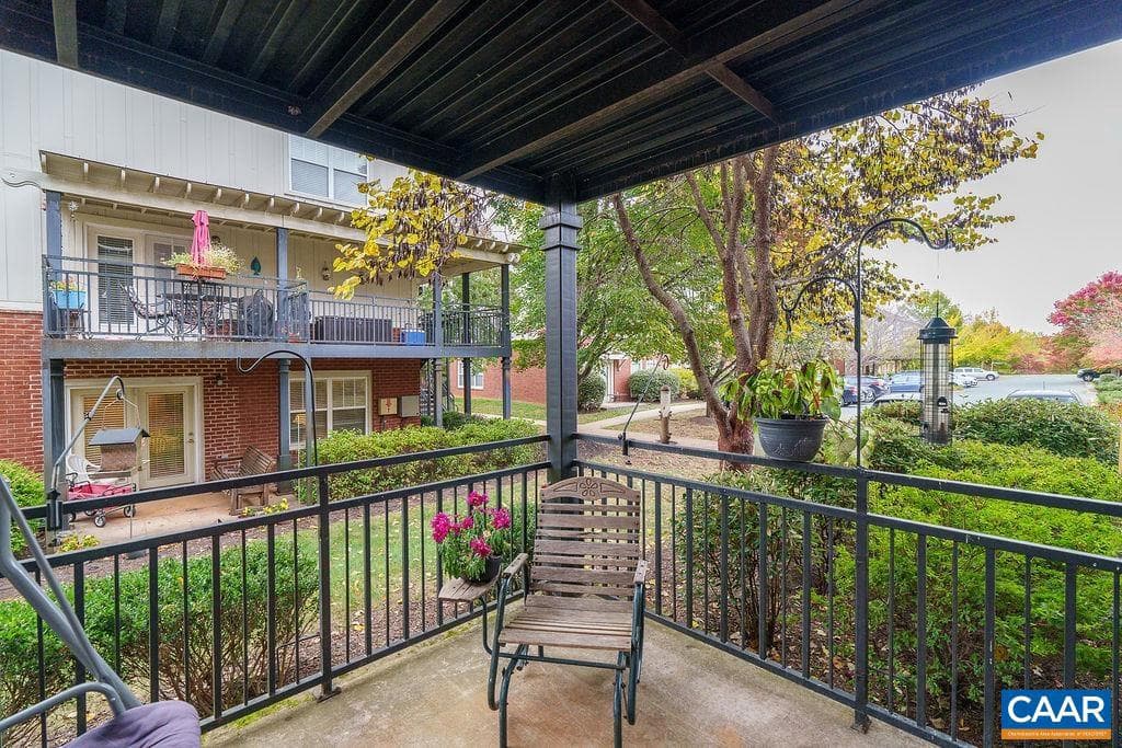 1840 Candlewood Ct #104 photo 25
