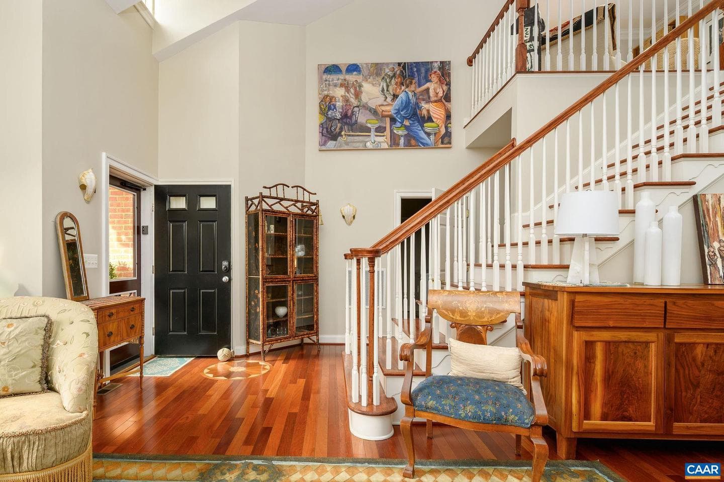 824 Colridge Dr photo 3