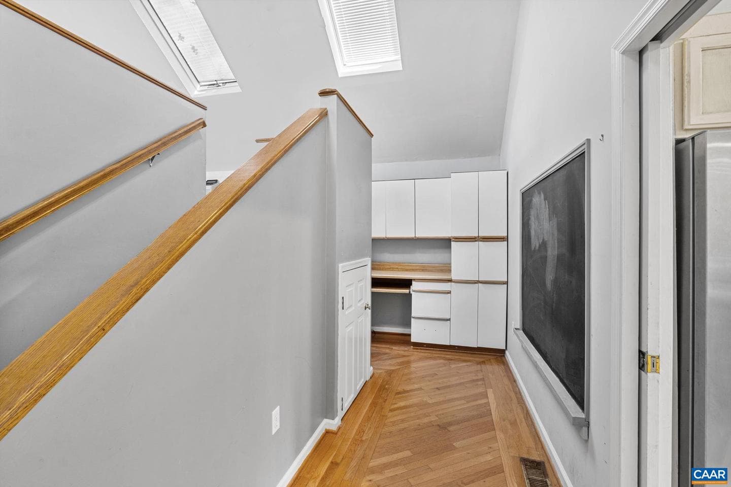 30 Colonial Rd photo 24