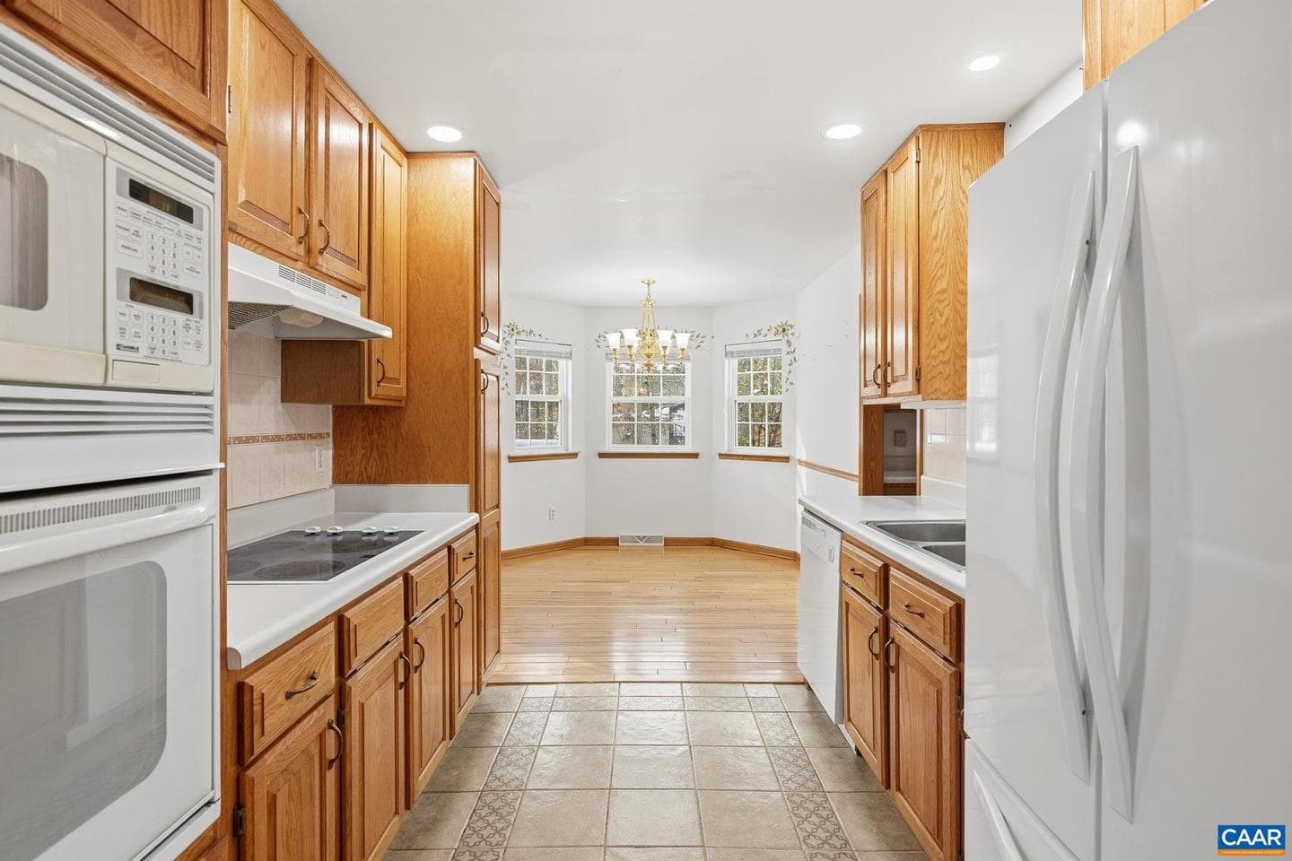 10 Briarwood Rd photo 7