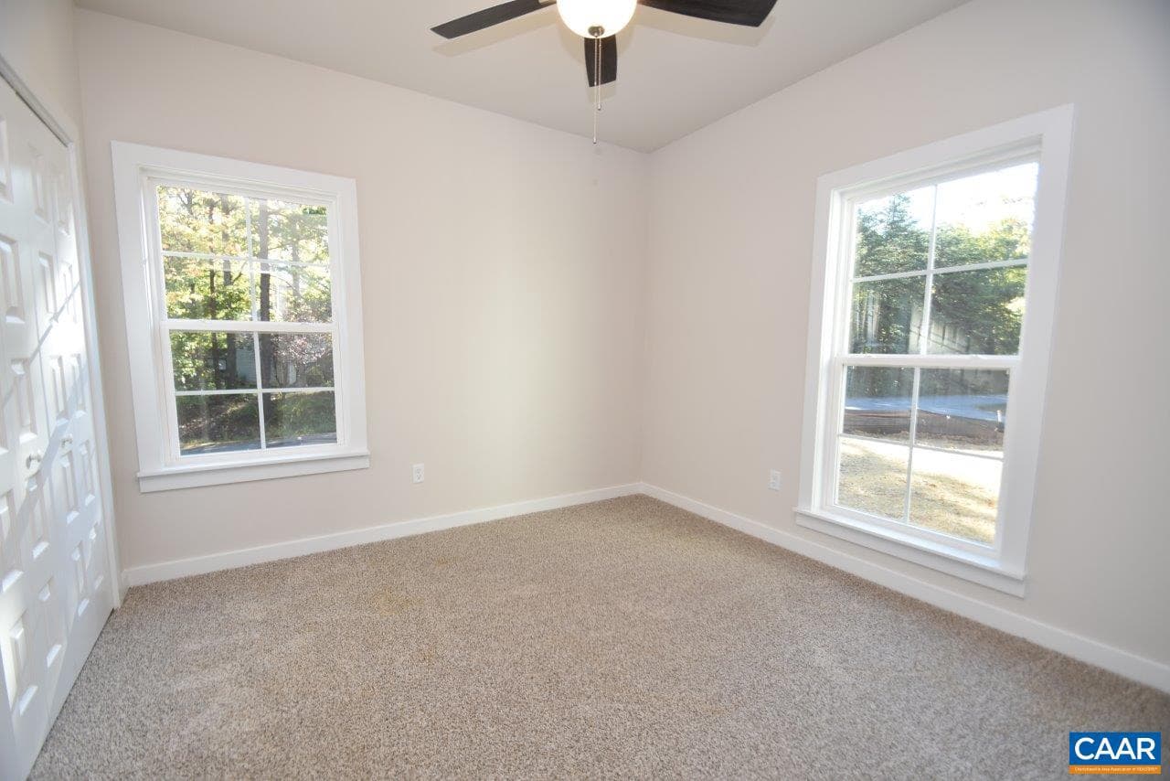 1060 Hanback Rd photo 16