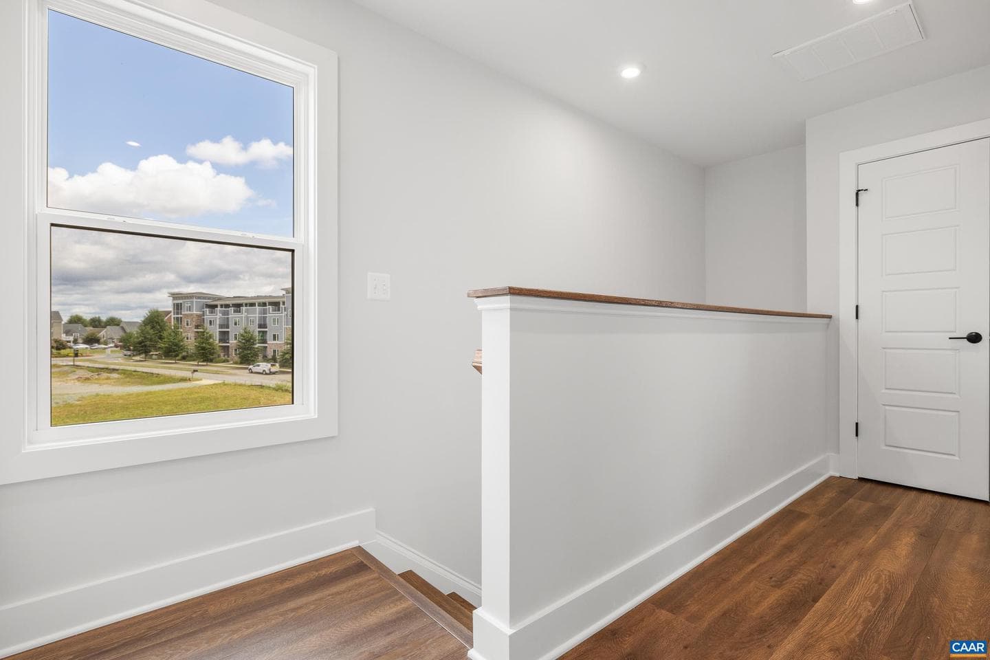 5438 Golf Dr photo 22