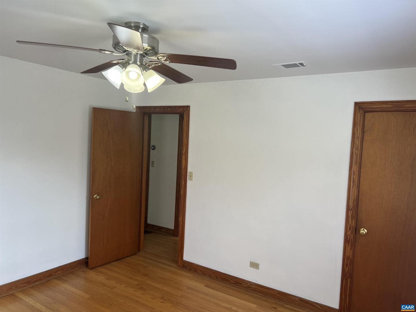 1320 Avon St photo 20