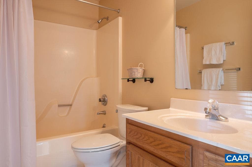 1688 Royal Oak Ct photo 20