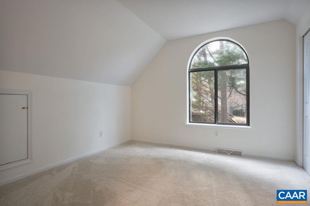 1688 Royal Oak Ct photo 23