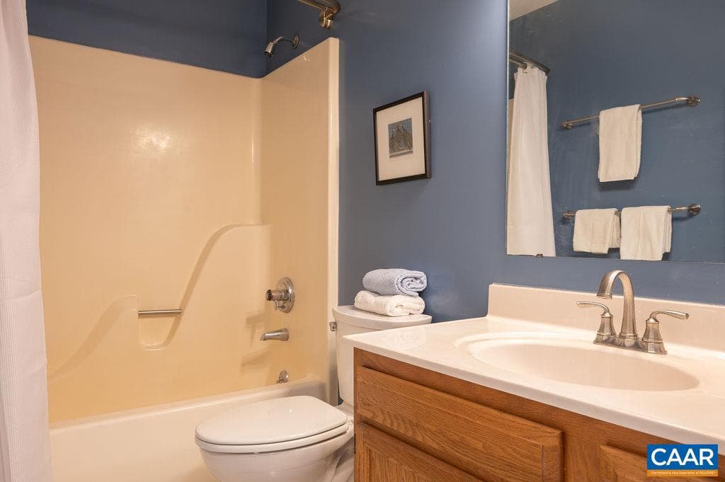 1688 Royal Oak Ct photo 24
