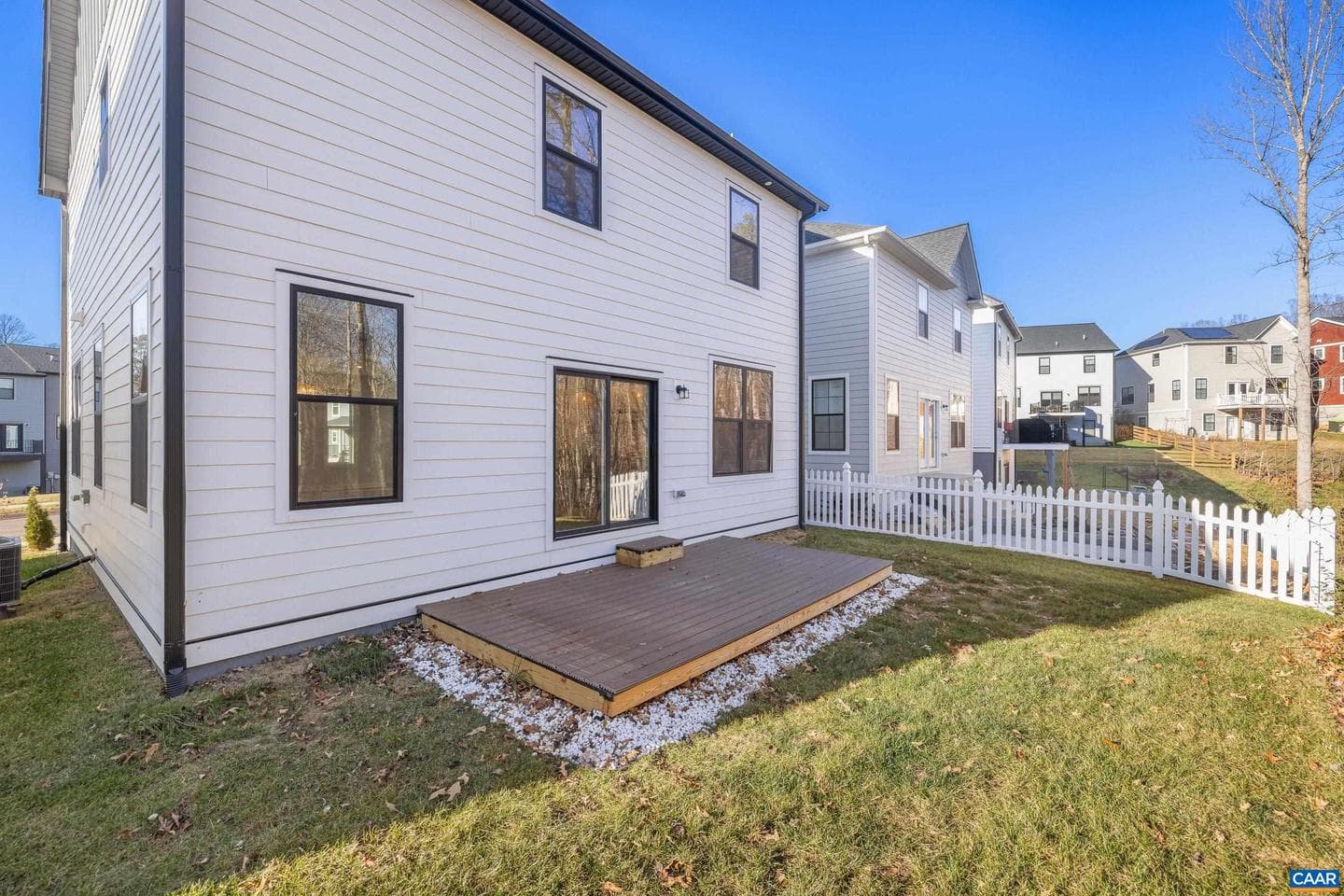 3725 Paradise Park Ln photo 5
