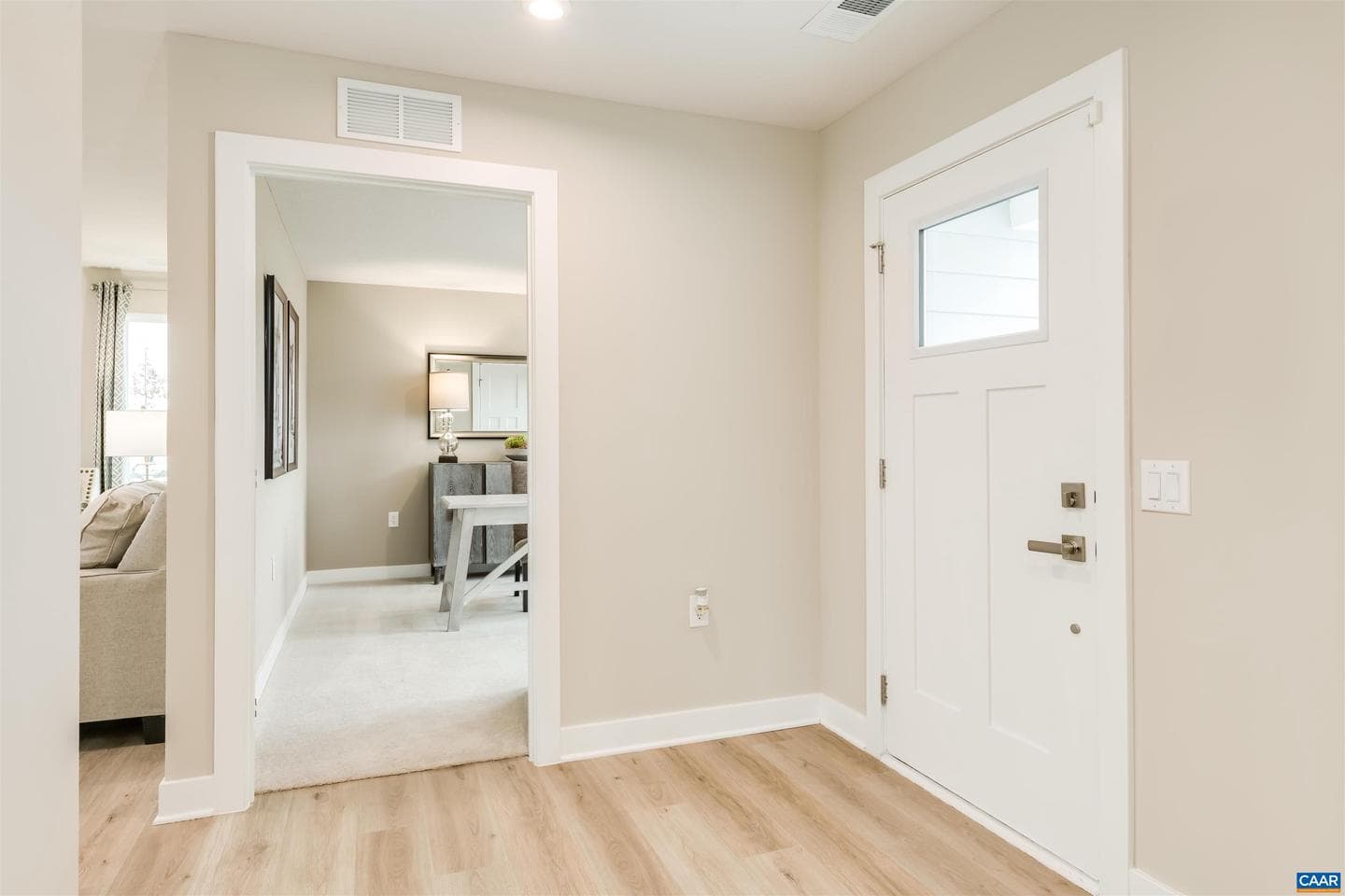 365 White Sands Blvd photo 2