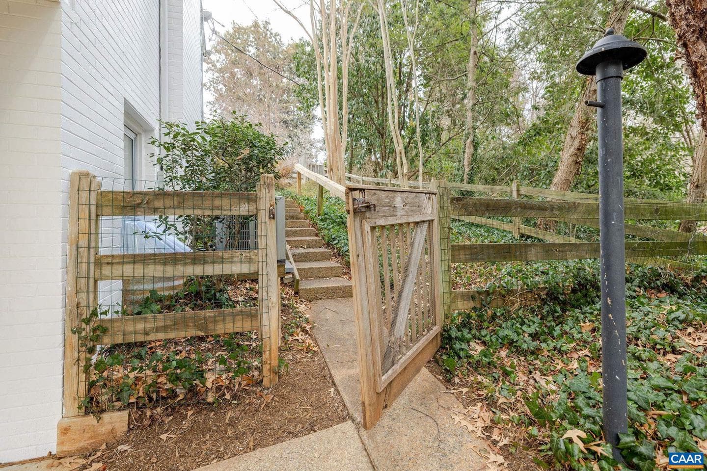 810 Tunlaw Pl photo 44