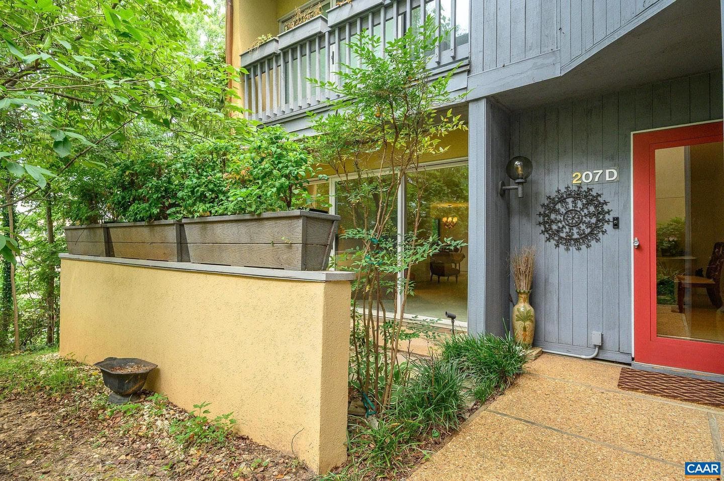 207 NW 2nd St #d, Charlottesville
