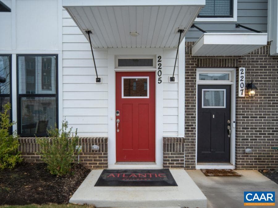 2205 Swallowtail Ln photo 7