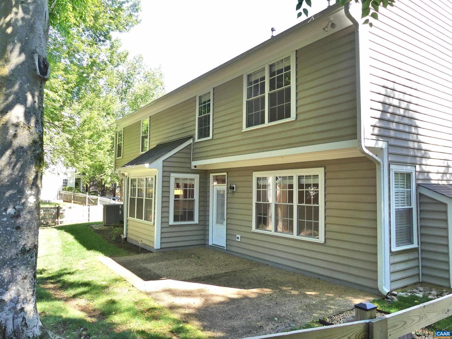 1230 Dunlora Dr photo 6