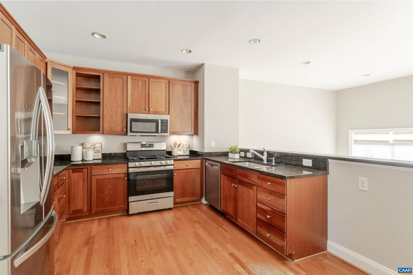 1045 Glenwood Station Ln photo 16