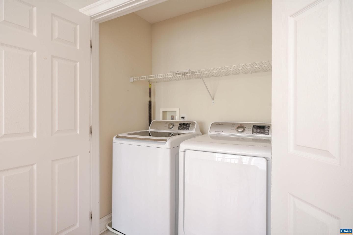 1045 Glenwood Station Ln photo 19