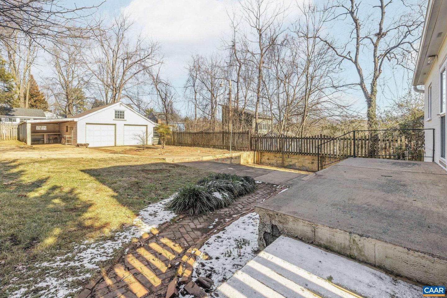 201 Palatine Ave photo 35