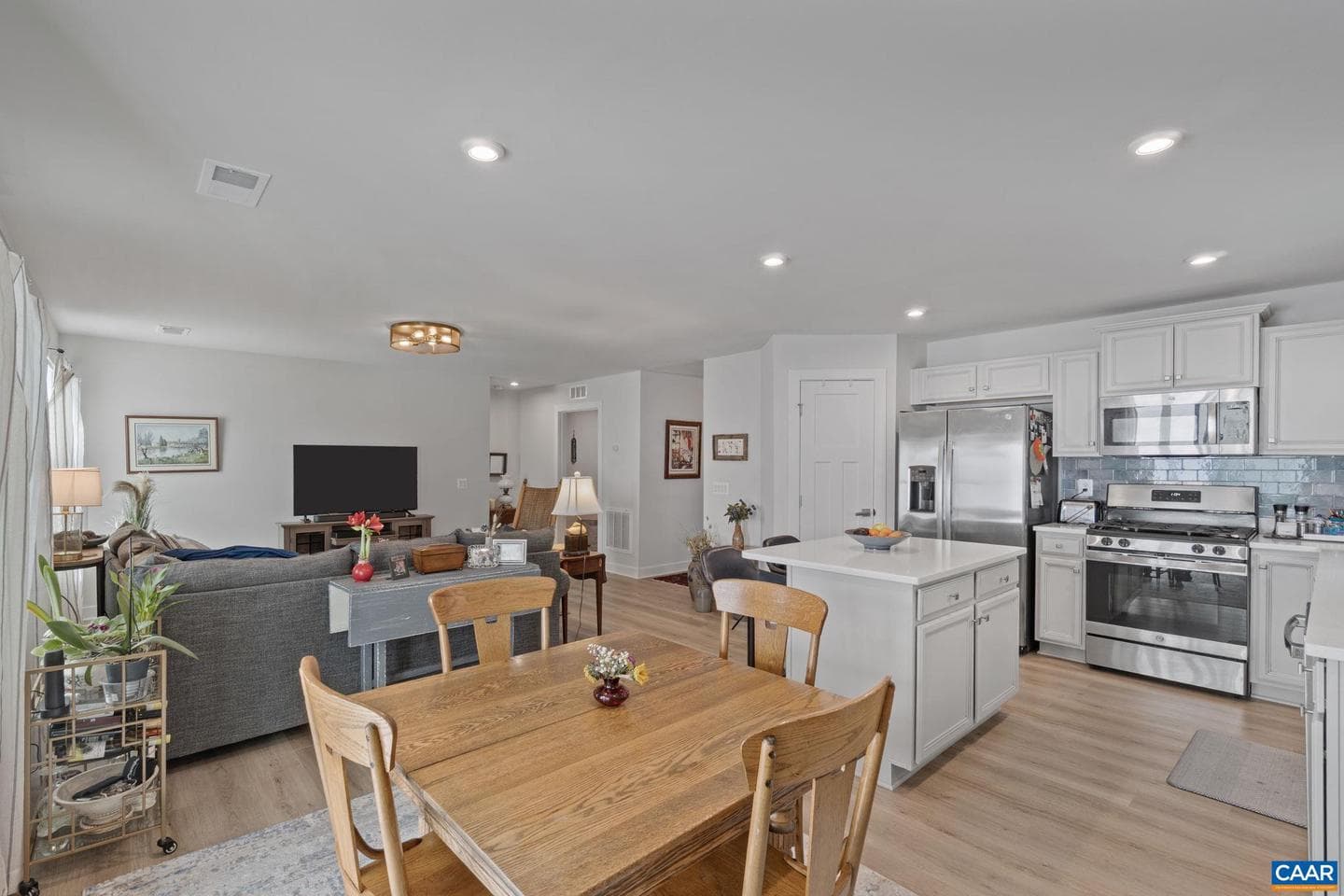108 Archer Dr photo 14
