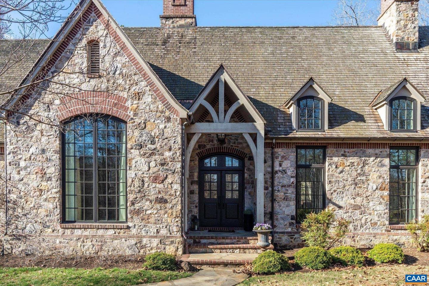 880 Club Dr, Keswick
