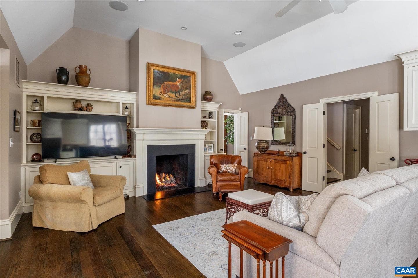 880 Club Dr photo 26