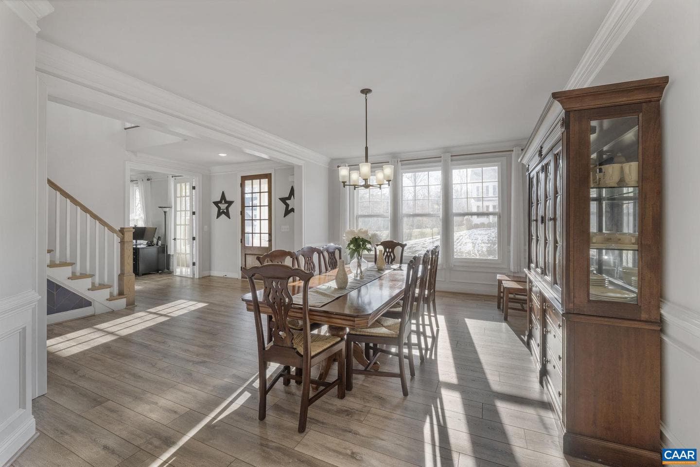 1321 Dubine Dr photo 3