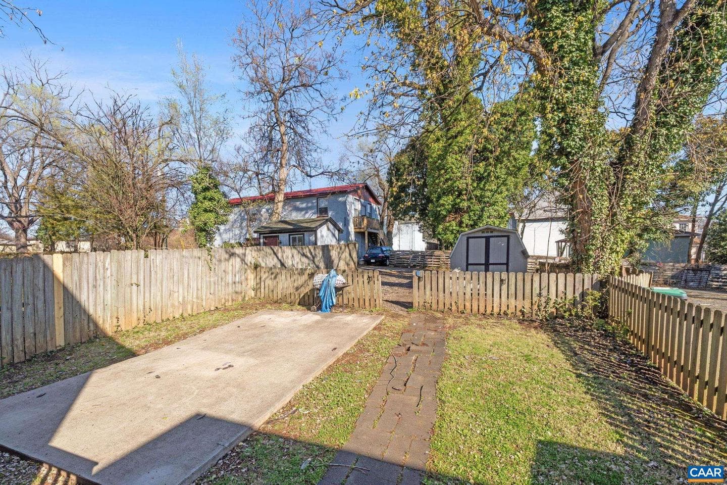 354 NW 10 1/2 St photo 27