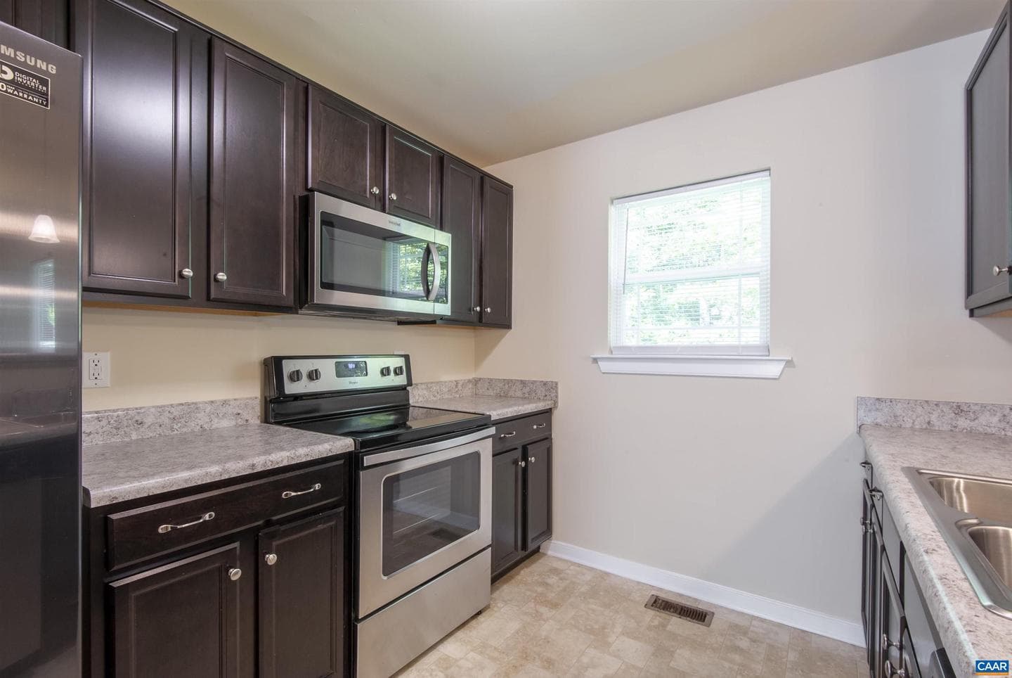 13 Zephyr Rd photo 9