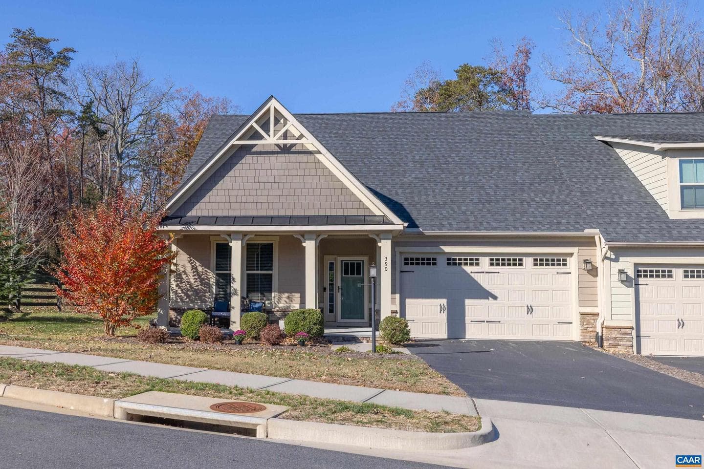 390 Winding Rd, Keswick