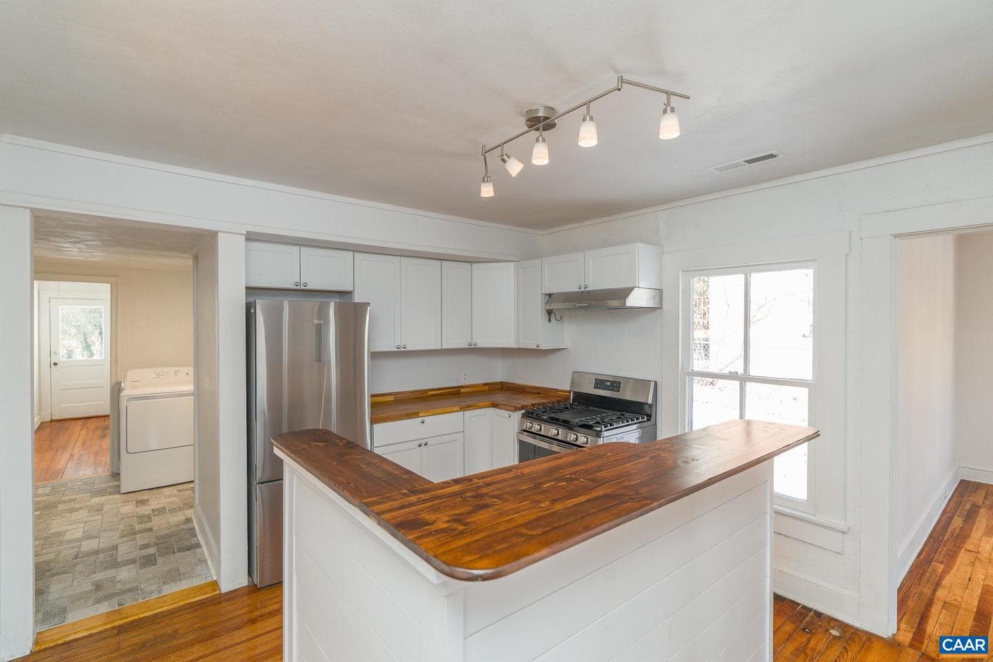 1108 Blenheim Ave photo 11