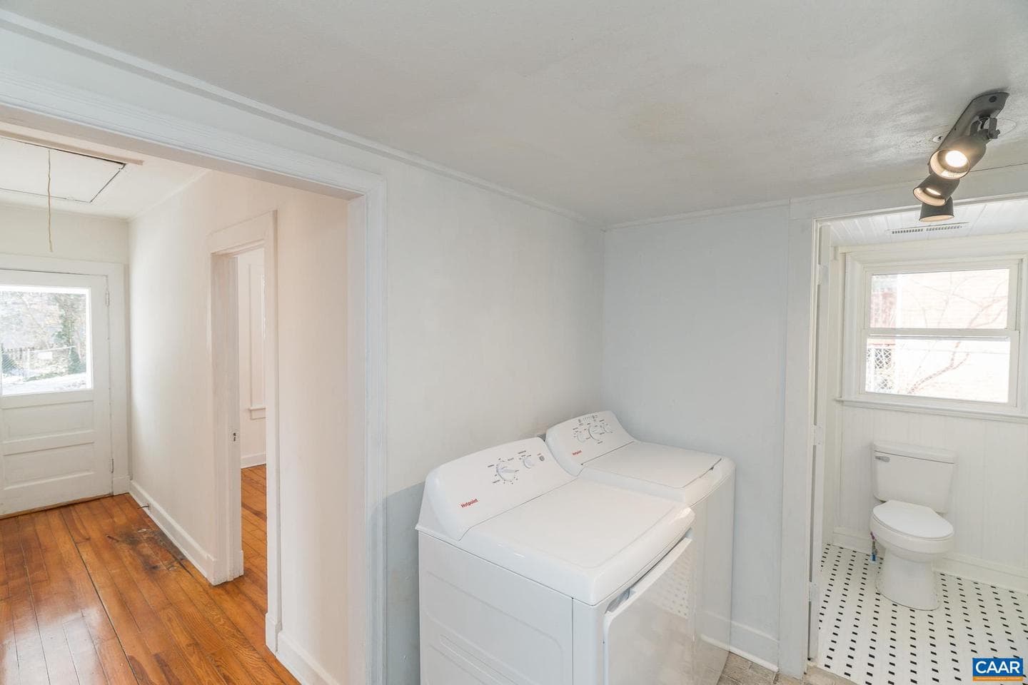 1108 Blenheim Ave photo 23