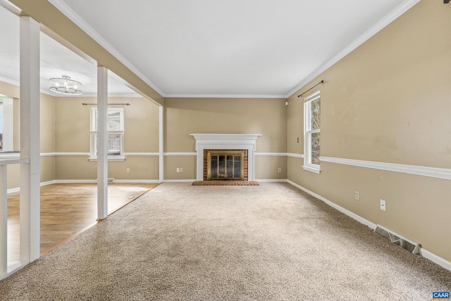 4654 Briarwood Dr photo 10