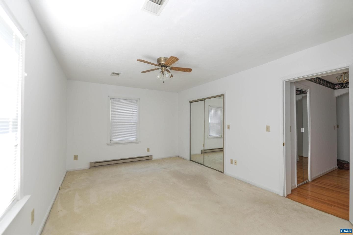 1004 Coleman St photo 17