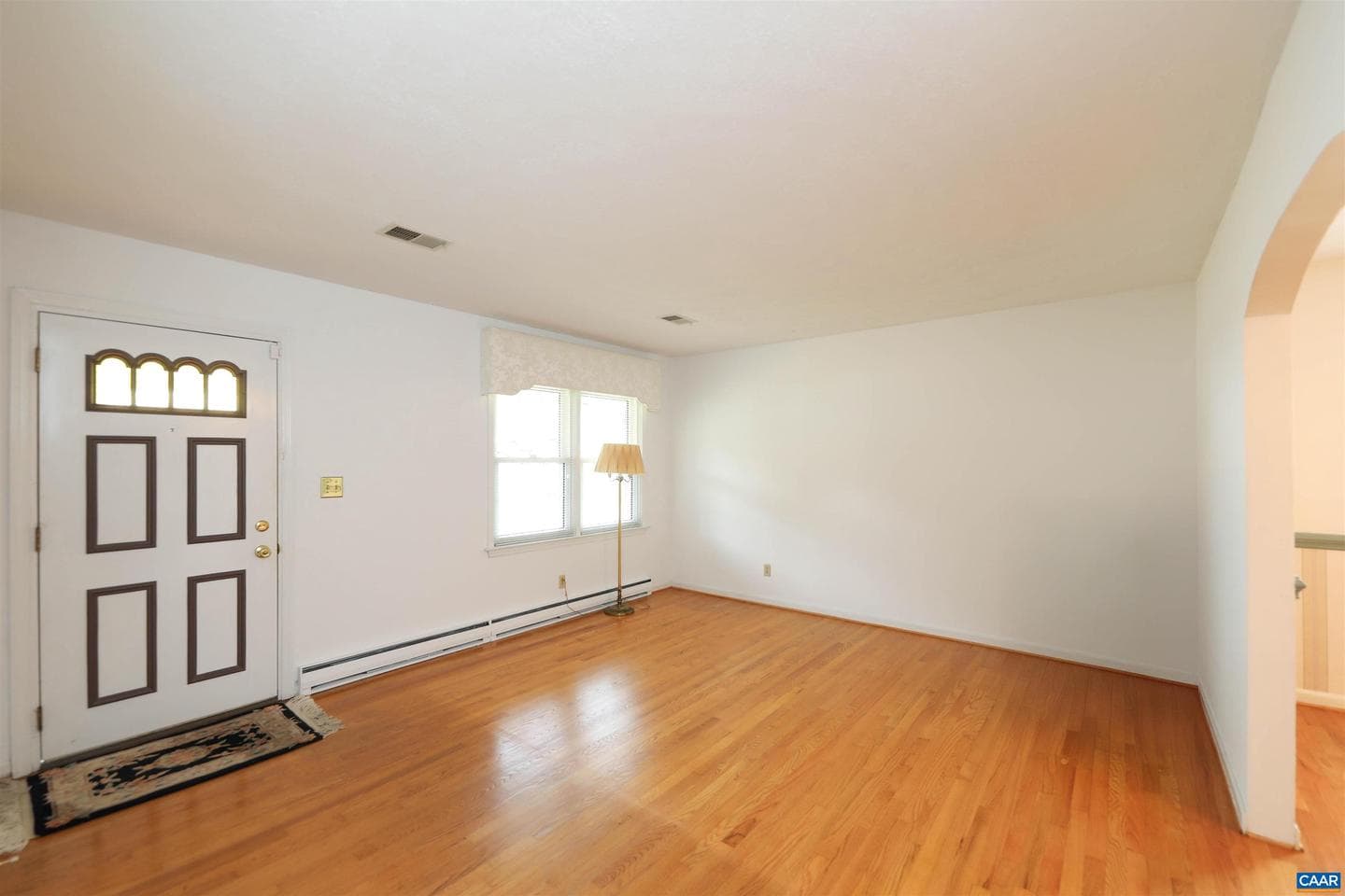 1004 Coleman St photo 4