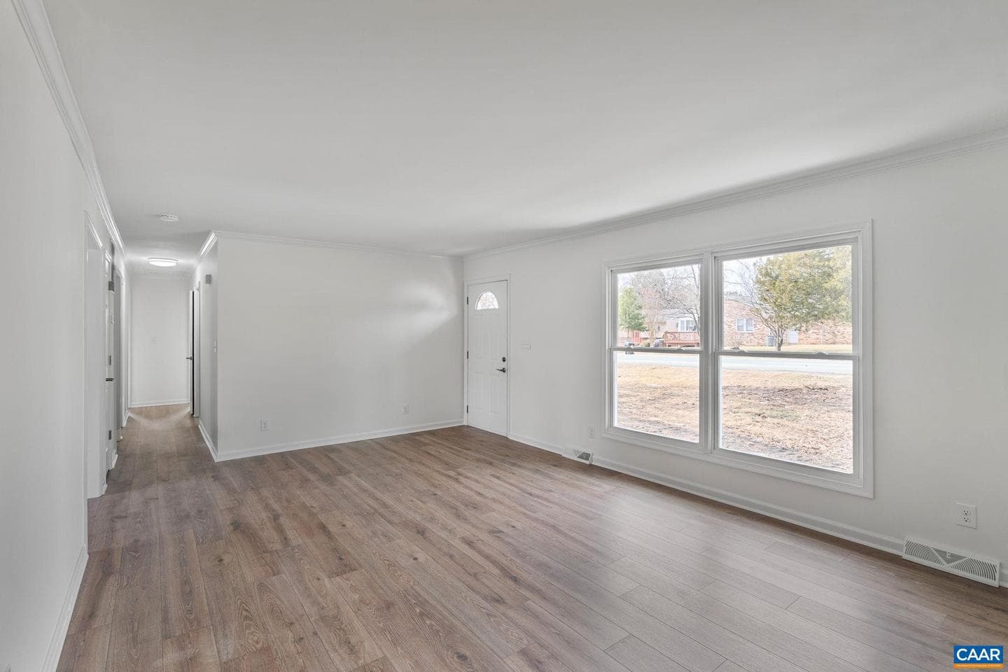 115 Deerwood Dr photo 11